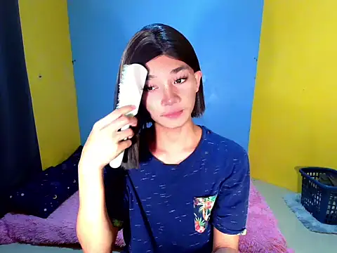 Snapshot of Petite_HugeCock chatting on April 2026 10:55:01 AM Petite HugeCock online show from April 2026 10:55:01 AM