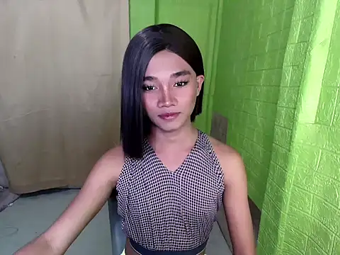 Snapshot of Petite_HugeCock chatting on September 2025 10:30:02 AM Petite HugeCock online show from September 2025 10:30:02 AM