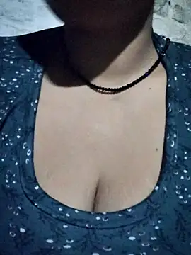 Kavya hot online show from February 2026 01:52:02 PM