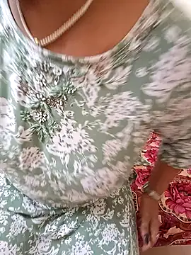 Snapshot of angel_ridhi chatting on September 2025 06:18:02 AM angel ridhi online show from September 2025 06:18:02 AM