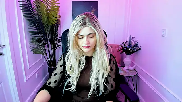 LeslieMineg online show from October 2025 11:23:02 AM