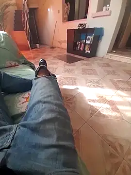 Snapshot of Bri25 chatting on November 2025 04:40:01 PM Bri25 online show from November 2025 04:40:01 PM