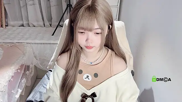 liuruyuan888 online show from April 2026 09:43:02 PM