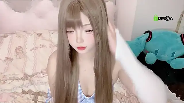 liuruyuan888 online show from November 2025 12:20:01 PM