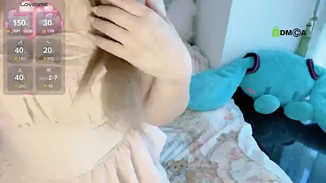 liuruyuan888 online show from November 2025 03:32:02 AM