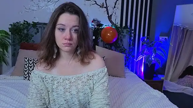 SkyHelen online show from October 2025 04:56:02 AM