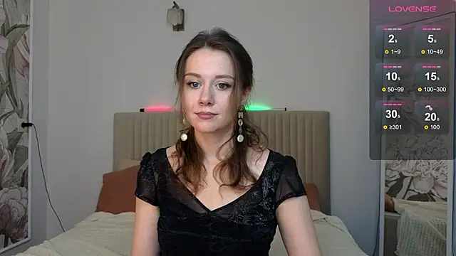 SkyHelen online show from September 2025 05:03:01 AM