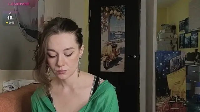 SkyHelen online show from April 2026 07:04:02 AM