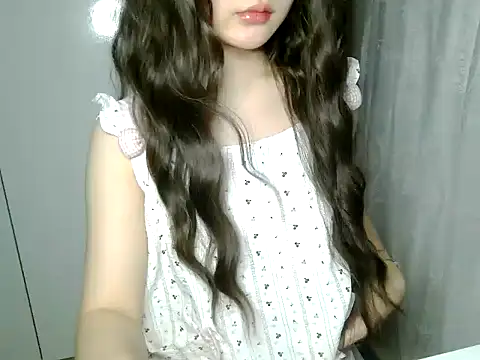 Annabelle-e online show from July 2026 08:49:02 PM