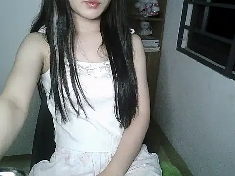 Snapshot of Annabelle-e chatting on September 2025 06:55:01 PM Annabelle-e online show from September 2025 06:55:01 PM