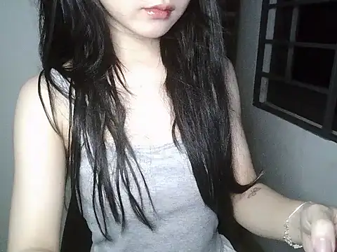 Snapshot of Annabelle-e chatting on October 2025 06:19:02 PM Annabelle-e online show from October 2025 06:19:02 PM