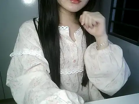 Annabelle-e online show from December 2025 04:23:02 PM