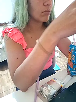 euahotmarii20 online show from November 2025 03:22:01 AM