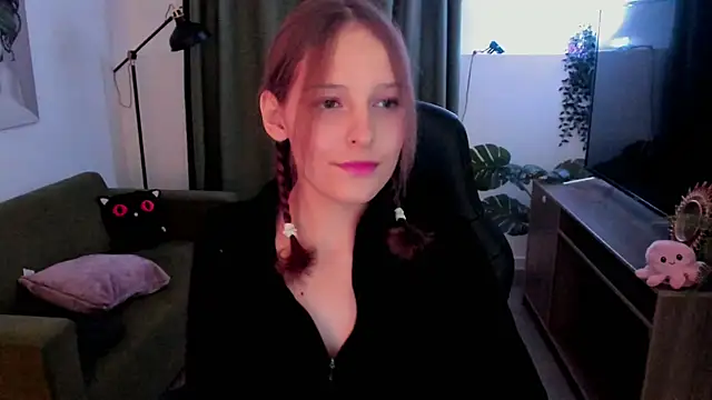 JenniferKiim online show from October 2025 12:02:02 PM