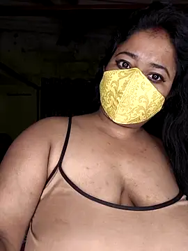 Smile-quien online show from February 2026 03:18:01 AM