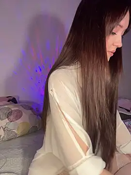 Veliora online show from March 2026 06:37:02 PM