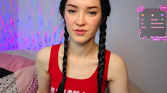 Veliora online show from December 2025 05:11:01 PM