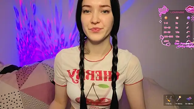 Veliora online show from December 2025 05:36:01 PM