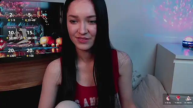 Veliora online show from October 2025 04:04:02 PM