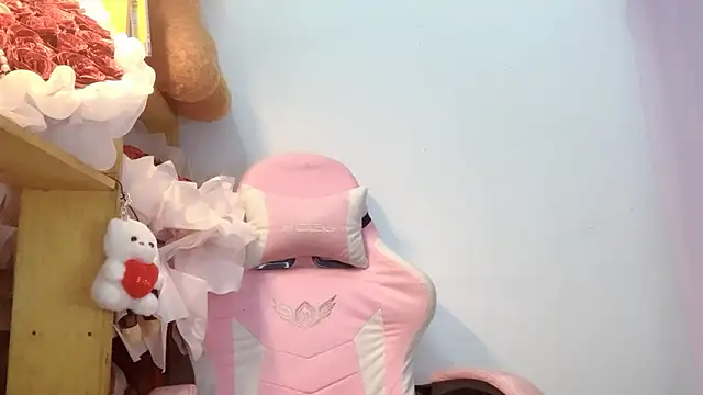 Pony898 online show from September 2025 04:42:01 PM