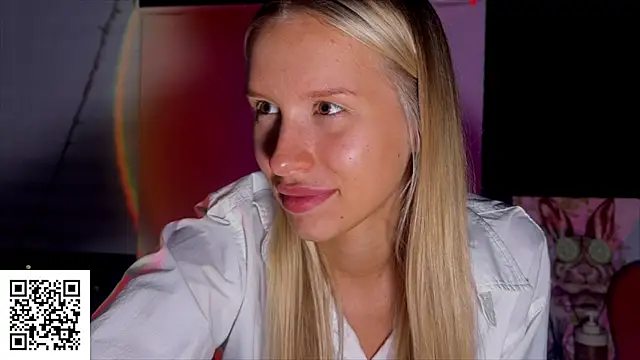 Snapshot of ElysiaXo chatting on November 2025 10:58:01 PM ElysiaXo online show from November 2025 10:58:01 PM