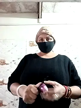 Rakhi sawant143 online show from December 2025 02:27:01 AM