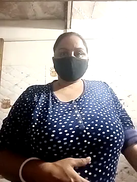 Rakhi sawant143 online show from December 2025 02:51:01 PM