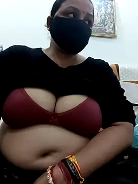 Snapshot of Rakhi_sawant143 chatting on November 2025 02:39:01 AM Rakhi sawant143 online show from November 2025 02:39:01 AM