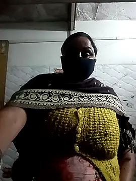 Rakhi sawant143 online show from December 2025 04:28:02 PM