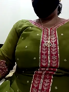 Rakhi sawant143 online show from February 2026 02:03:01 PM