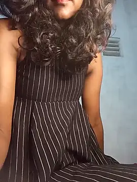 venuki ihalagamage online show from April 2026 04:54:02 PM