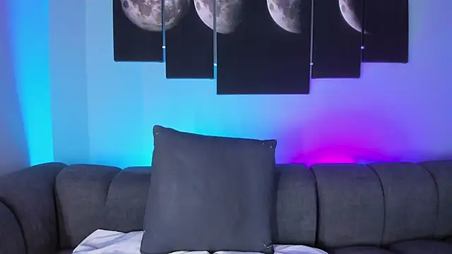 olivia soler online show from September 2025 11:50:02 AM