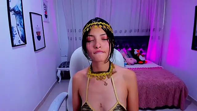 Mia Clay1 online show from December 2025 09:04:02 PM