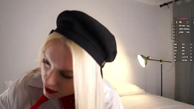 CherieSprinzl online show from October 2025 06:45:01 AM