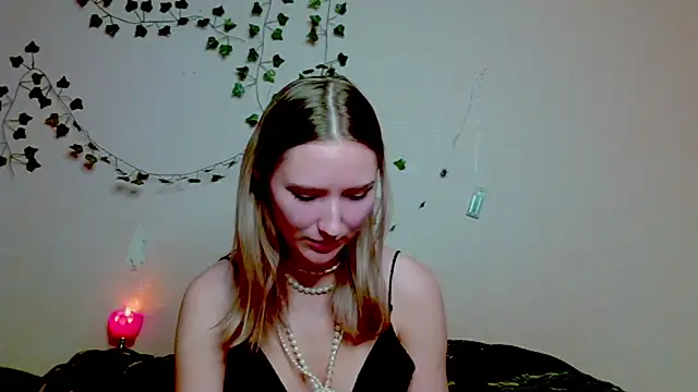  kikiclark   online show from November 2025 08:24:01 PM