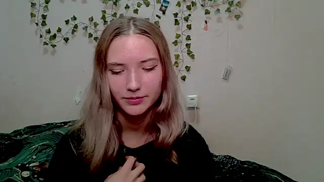  kikiclark   online show from October 2025 09:03:01 PM