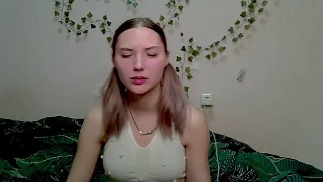  kikiclark   online show from November 2025 09:09:01 PM