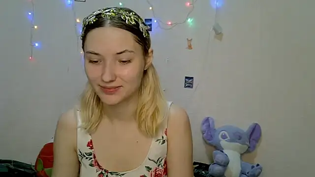  kikiclark   online show from September 2025 06:28:02 PM
