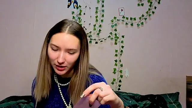  kikiclark   online show from December 2025 08:25:01 PM