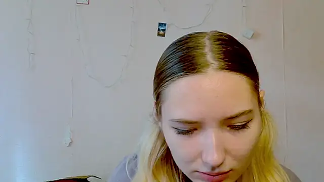  kikiclark   online show from September 2025 08:42:01 AM