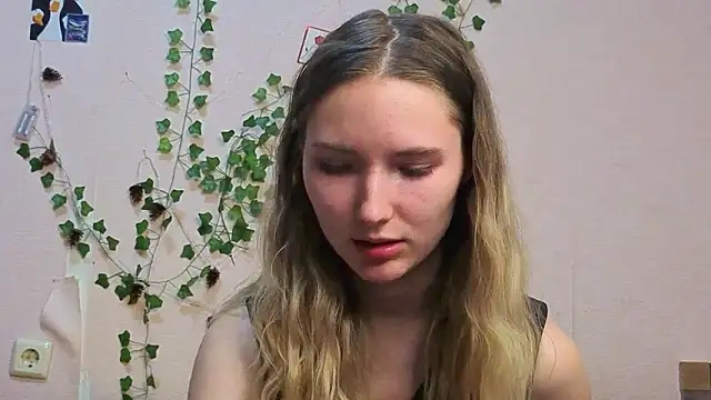  kikiclark   online show from March 2026 07:40:01 PM