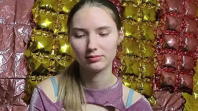  kikiclark   online show from March 2026 09:19:01 PM