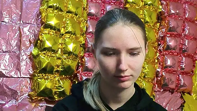  kikiclark   online show from March 2026 04:29:02 PM