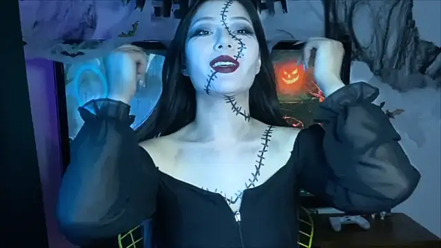 Snapshot of WonderMira chatting on October 2025 01:44:02 PM WonderMira online show from October 2025 01:44:02 PM