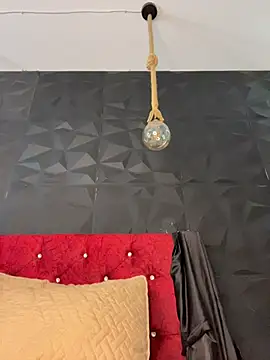 Juanita-Diaz online show from December 2025 08:32:02 PM