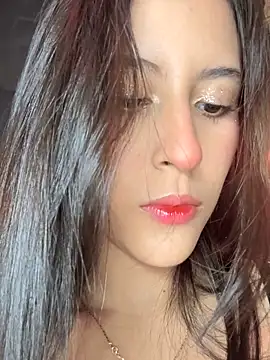 Juanita-Diaz online show from October 2025 08:30:01 PM