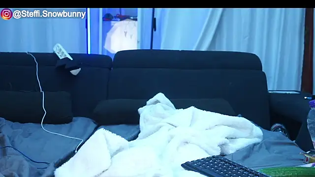 Steffi Snowbunny online show from October 2025 10:54:02 PM