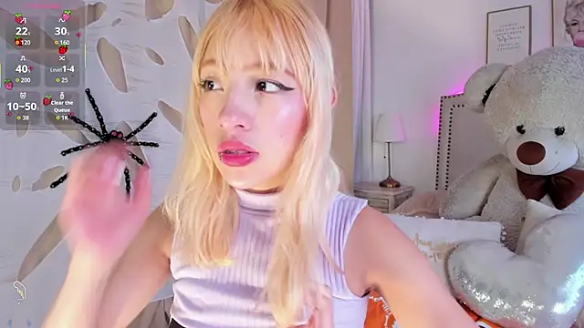 Mayajhons online show from October 2025 12:17:02 PM