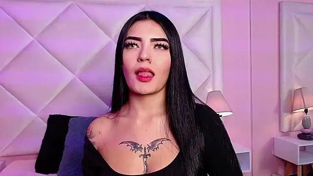 Miaa Smithh   online show from November 2025 01:27:02 PM