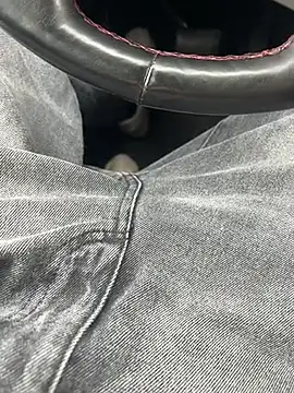 Jariushot3 online show from April 2026 02:43:02 PM